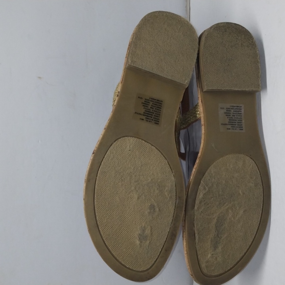 DB Sandals - Picture 4 of 8
